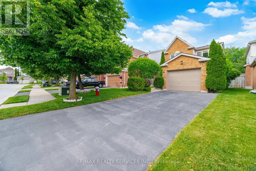 Detached at 38 FURROWS END, Brampton