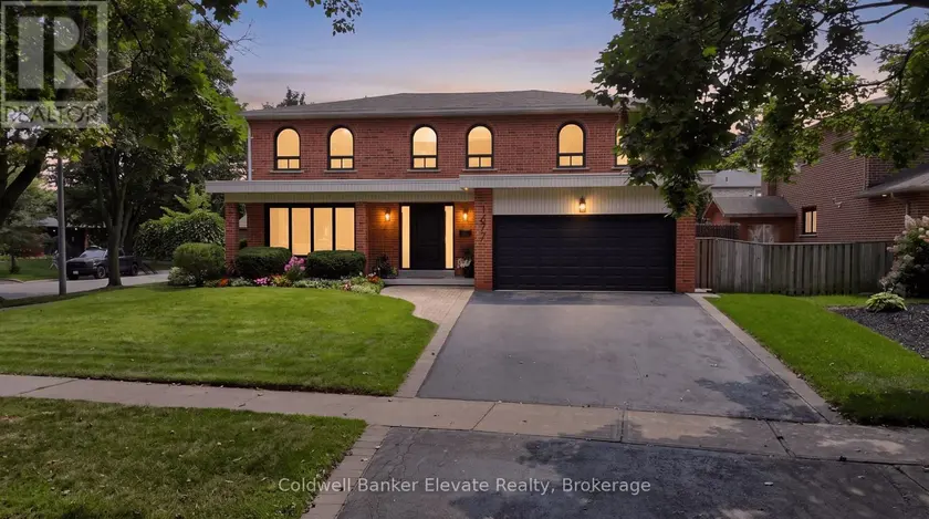 Detached at 1677 SHERWOOD FORREST CIRCLE, Mississauga