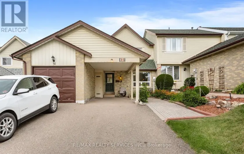 Townhouse at 35 SPARKLETT CRESCENT, Brampton