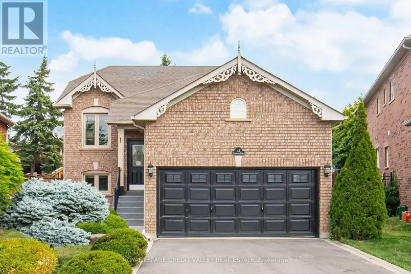 Detached at 43 FLEMINGTON DRIVE E, Caledon