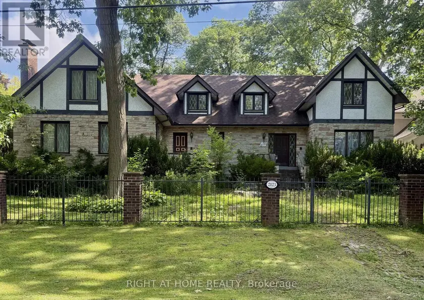 Detached at 2123 GORDON DRIVE, Mississauga