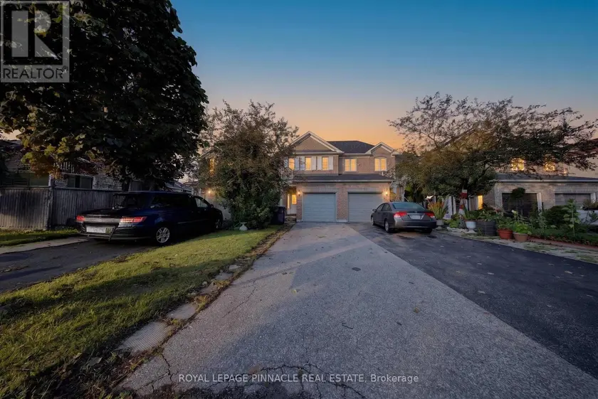 Townhouse at 787 AVOCADO CRESCENT, Mississauga