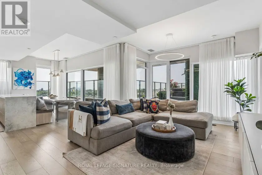 Apartment at 702 - 10 GRAPHOPHONE GROVE, Toronto