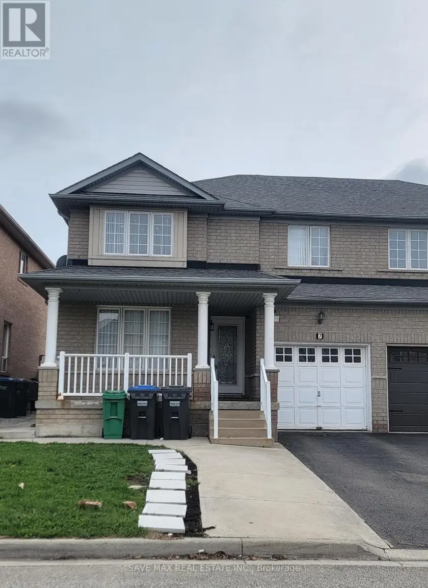 Semi-Detached/Link at 7 JUNCTION CRESCENT, Brampton