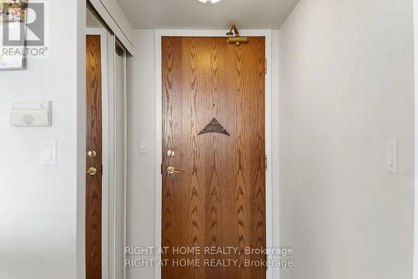 Apartment at 607 - 4879 KIMBERMOUNT AVENUE, Mississauga