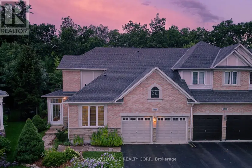 Townhouse at 2196 EMILY CIRCLE, Oakville