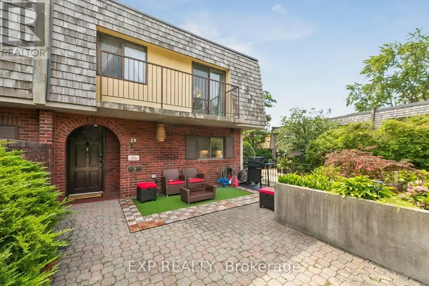 Townhouse at 29 - 1250 MISSISSAUGA VALLEY BOULEVARD, Mississauga