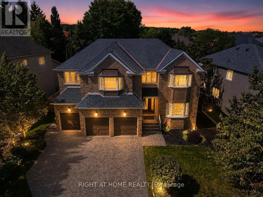 Detached at 2427 ERIN CENTRE BOULEVARD, Mississauga