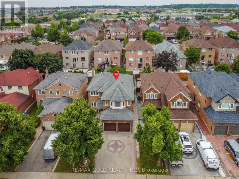 Detached at 72 RAINFOREST DRIVE, Brampton