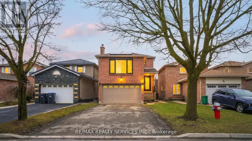 Detached at 19 WAYNE NICOL DRIVE, Brampton