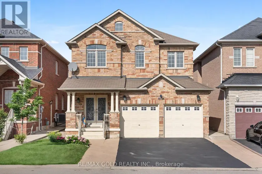 Detached at 19 ATTVIEW CRESCENT, Brampton