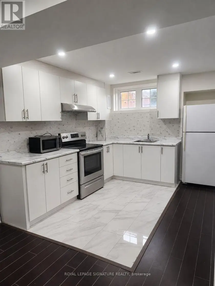 Detached at BASEMENT - 404 NAIRN CIRCLE, Milton