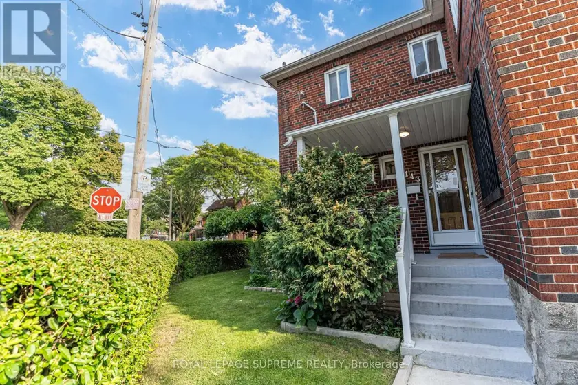 Detached at 2 - 143 CONNOLLY STREET, Toronto