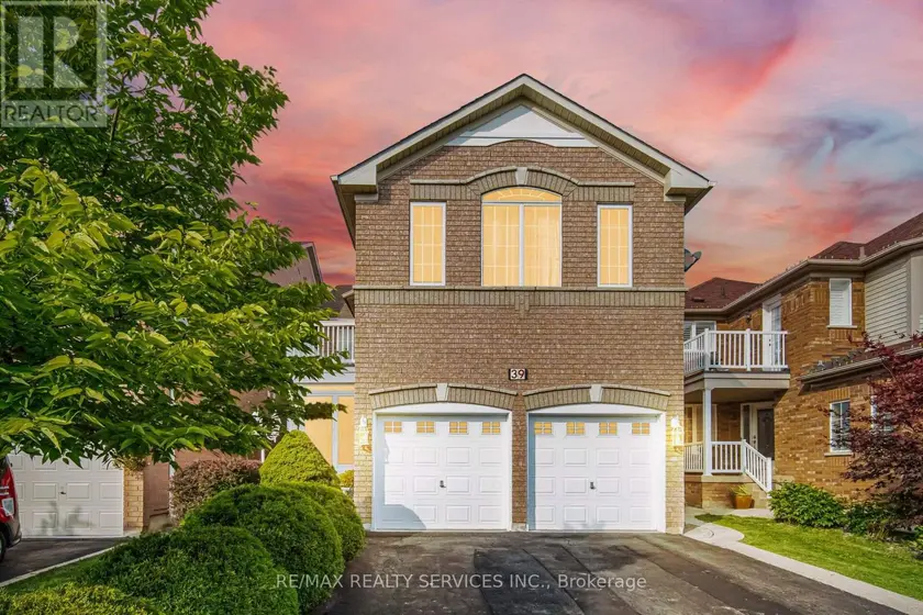 Detached at 39 LEGEND LANE, Brampton