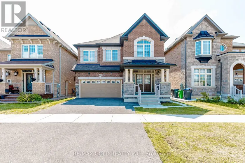 Detached at 33 TIGER CRESCENT, Brampton