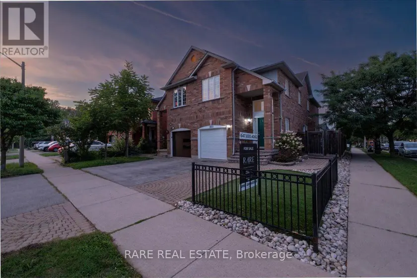 Semi-Detached/Link at 1825 HOBSON DRIVE, Burlington