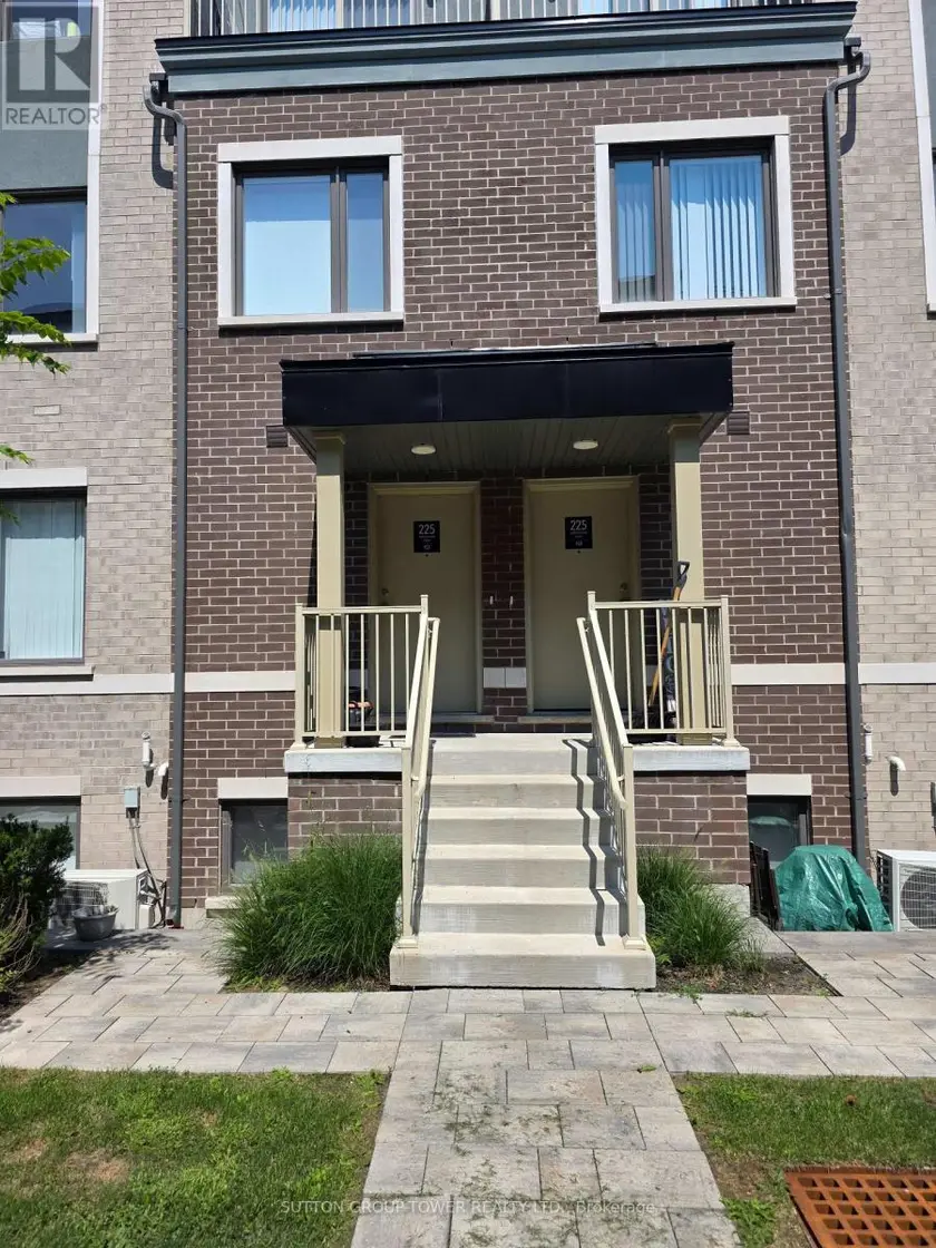 Townhouse at 157 - 225 BIRMINGHAM STREET, Toronto