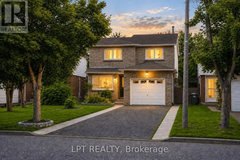 Detached at 38 PICKARD LANE, Brampton