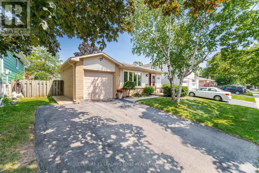 Detached at 3245 LANSDOWN DRIVE, Burlington