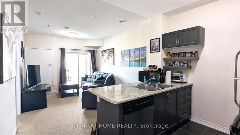 Apartment at 210 - 1360 COSTIGAN ROAD, Milton