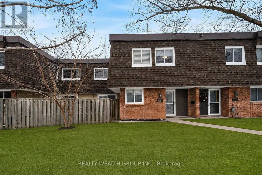 Townhouse at 39 - 521 TIMBER LANE, Burlington