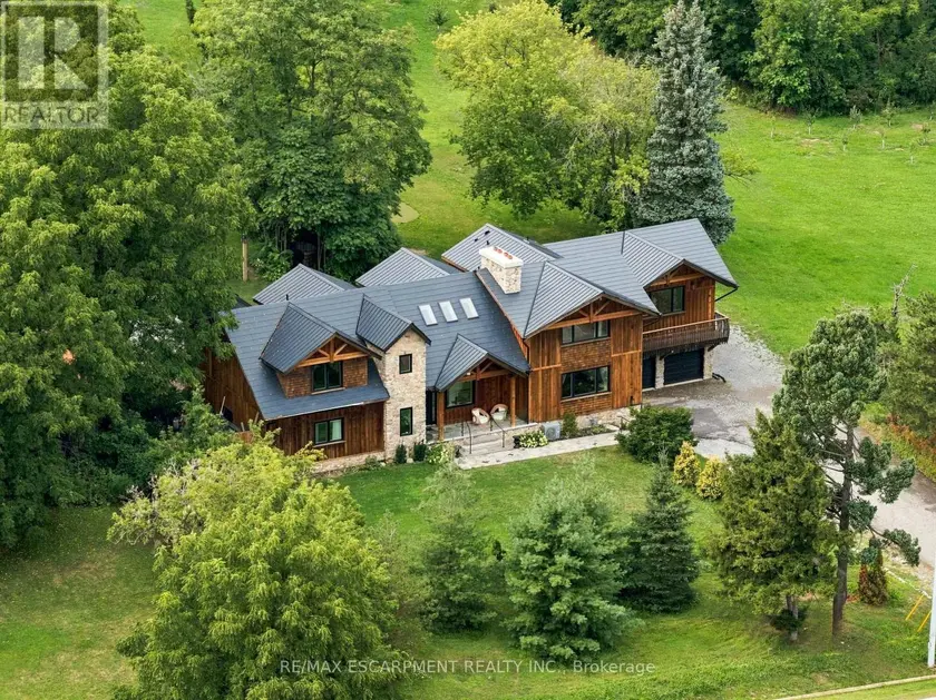 Detached at 2019 DUNDAS STREET, Burlington