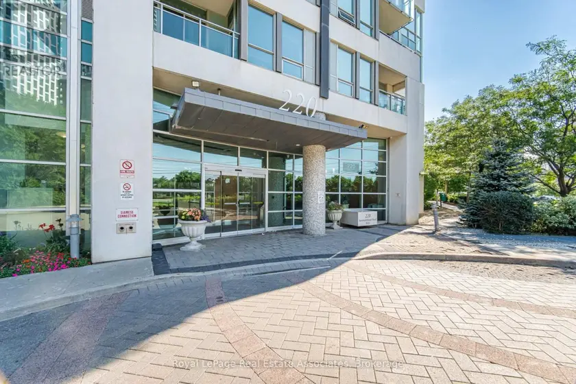 Apartment at 305 - 220 BURNHAMTHORPE ROAD W, Mississauga