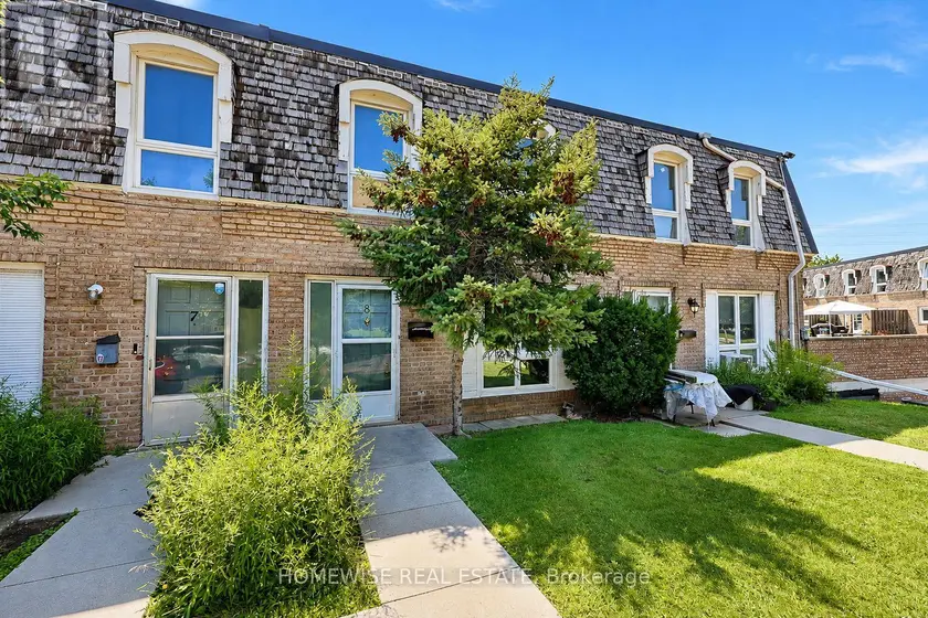 Townhouse at 8 - 1400 WINDING TRAIL, Mississauga