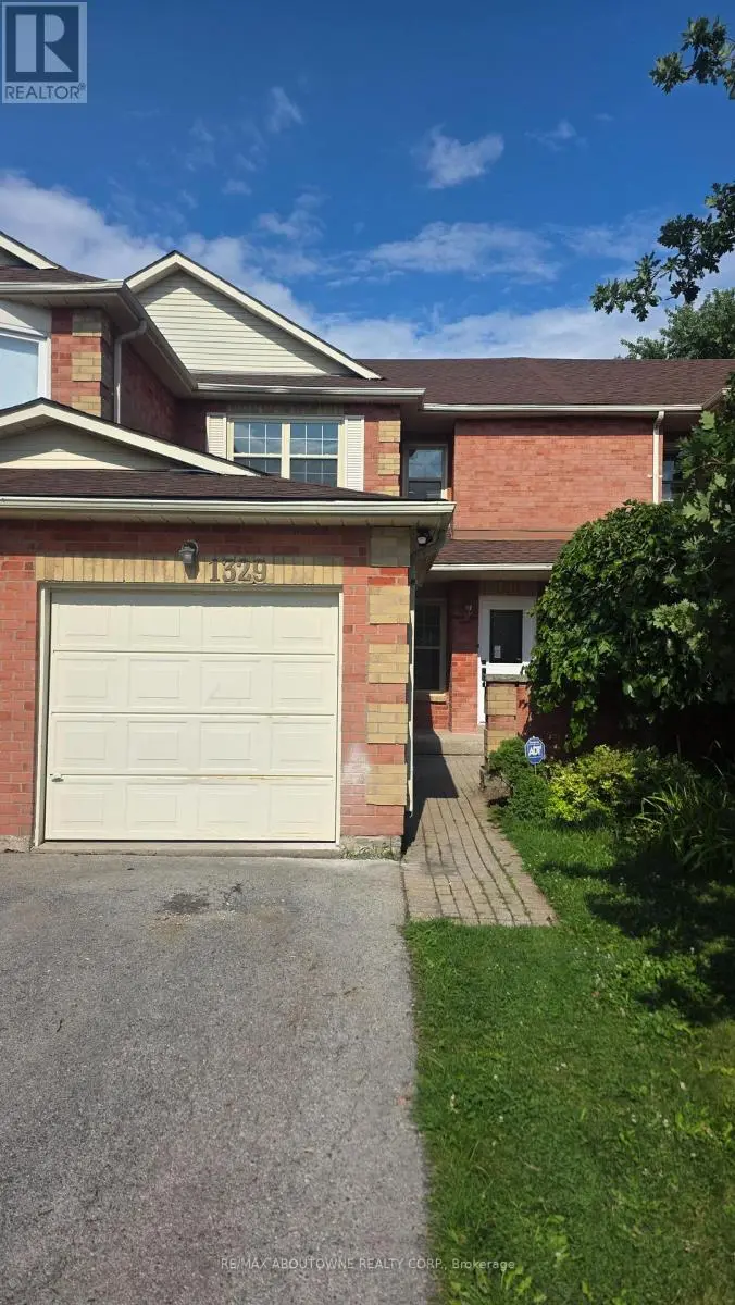 Townhouse at 1329 MONTCLAIR DRIVE, Oakville