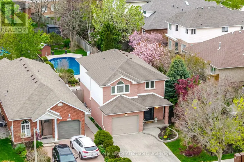 Detached at 4119 CONTINENTAL DRIVE, Burlington