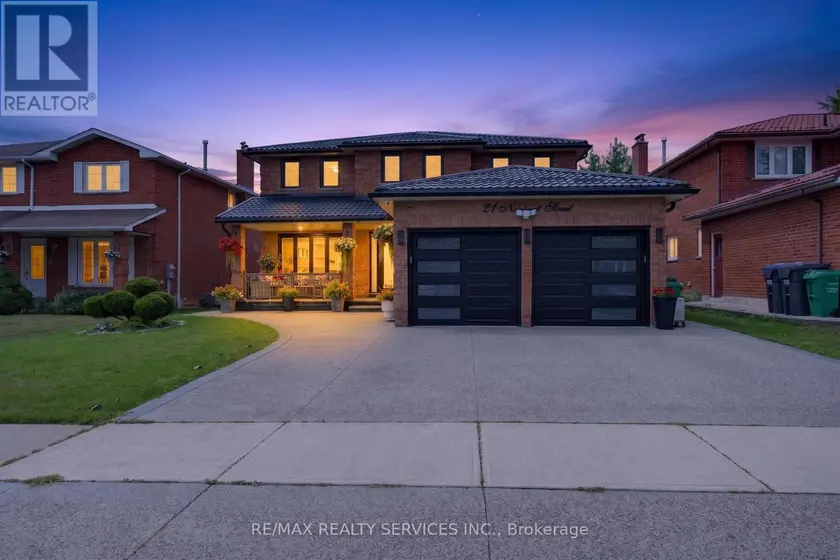 Detached at 21 NEWPORT STREET, Brampton