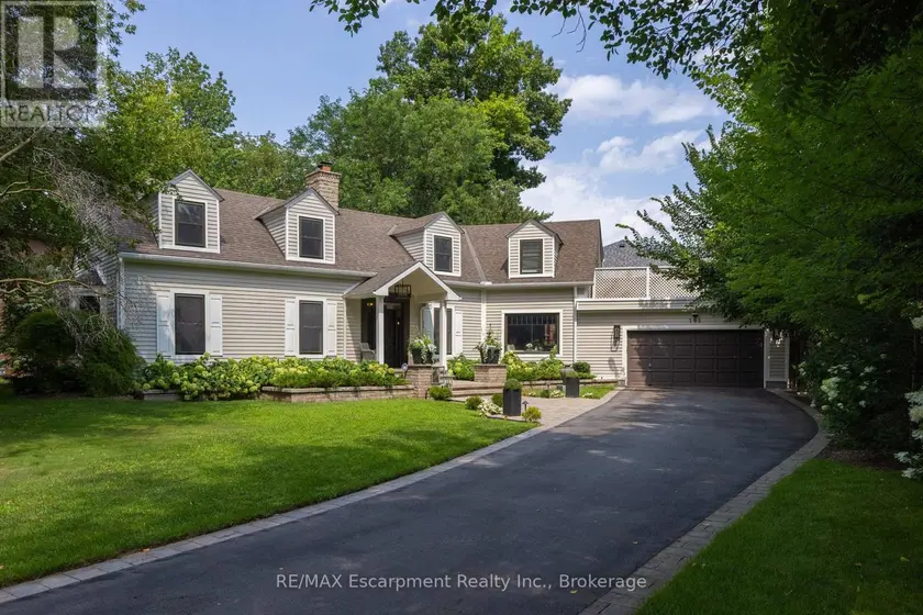 Detached at 105 WHITTINGTON PLACE, Oakville