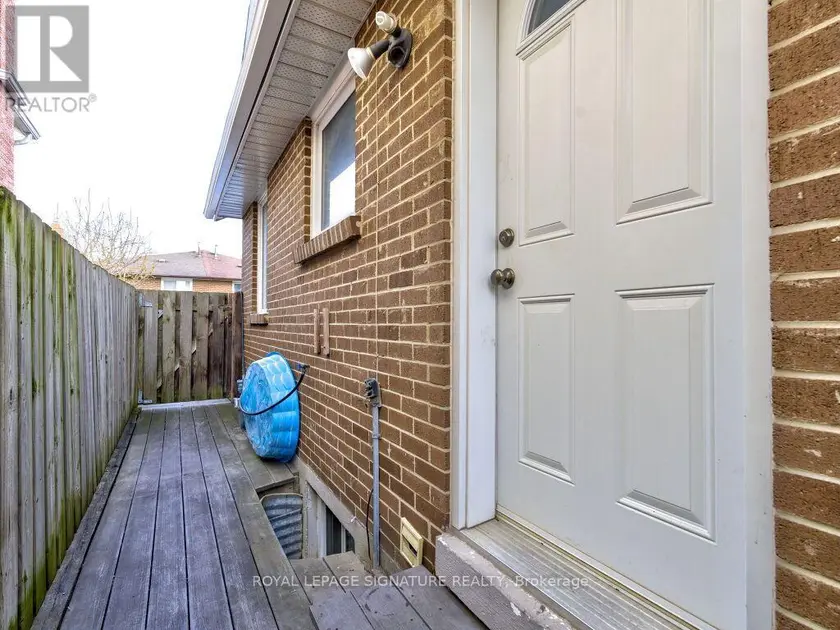 Detached at 370 HANSEN ROAD, Brampton
