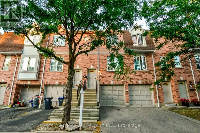 Townhouse at 22 - 1525 SOUTH PARADE COURT, Mississauga