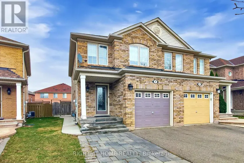 Semi-Detached/Link at 21 DUNLOP COURT, Brampton