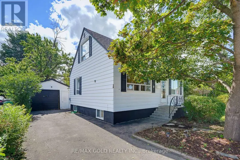Detached at 23 PLEASANTVIEW AVENUE, Brampton