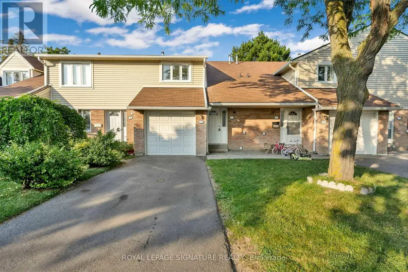 Townhouse at 33 - 2079 THE COLLEGEWAY ROAD, Mississauga