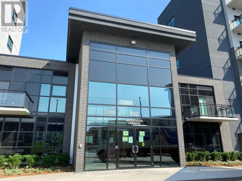 Apartment at 425 - 102 GROVEWOOD COMMON, Oakville