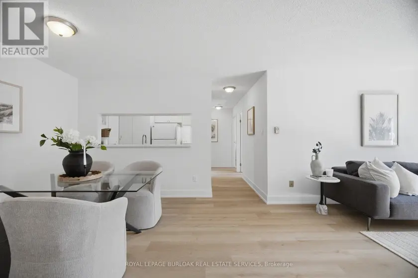 Apartment at 532 - 1450 GLEN ABBEY GATE, Oakville