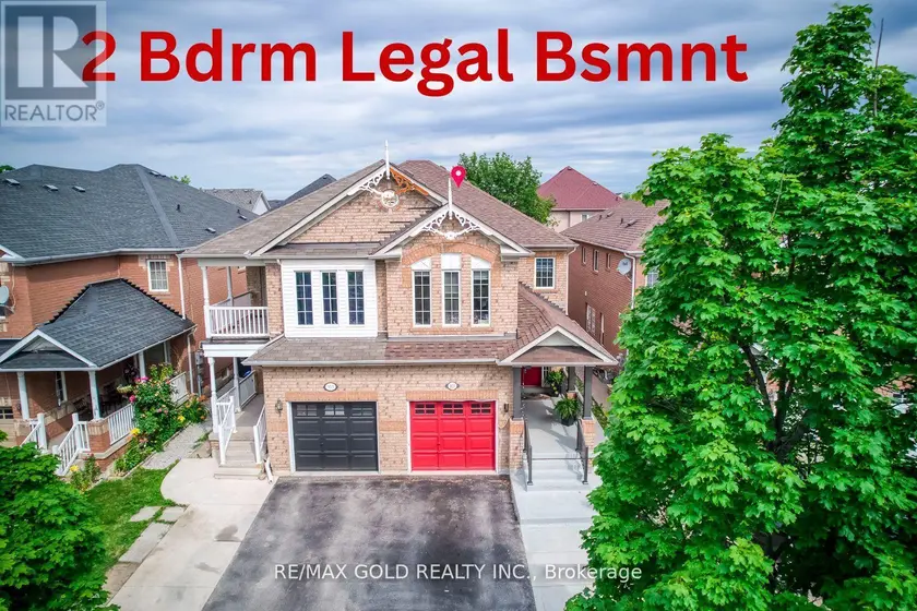 Semi-Detached/Link at 911 GOLDEN FARMER WAY, Mississauga