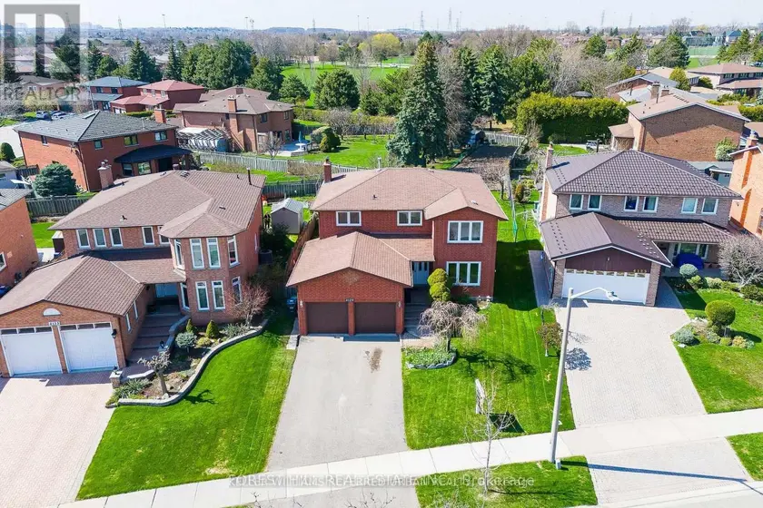 Detached at 4129 MOLLY AVENUE, Mississauga