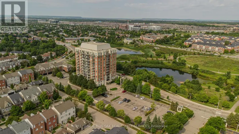 Apartment at 709 - 2325 CENTRAL PARK DRIVE, Oakville
