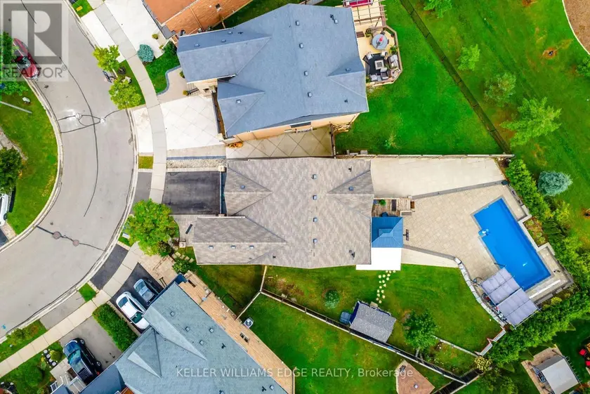 Detached at 200 GIDDINGS CRESCENT, Milton