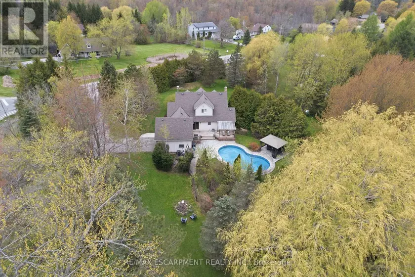Detached at 2000 15TH SIDE ROAD, Milton