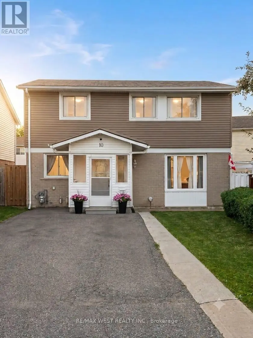 Detached at 10 HARDCASTLE COURT, Brampton
