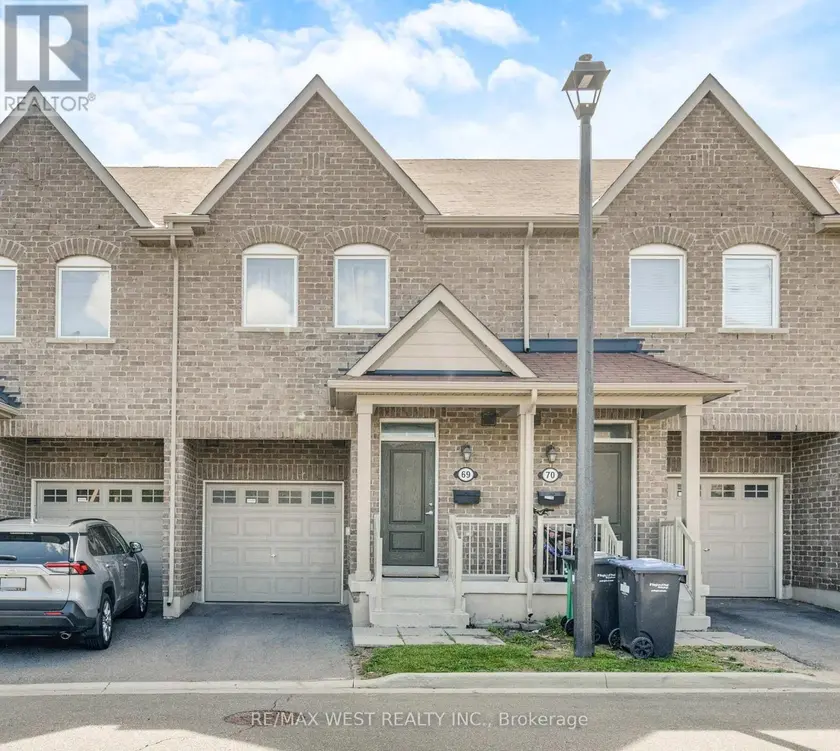 Townhouse at 69 - 50 EDINBURGH DRIVE, Brampton