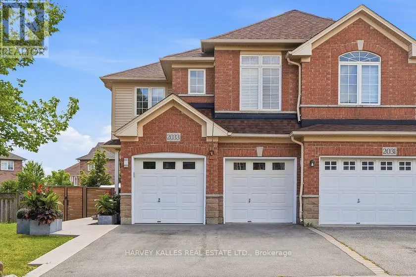 Semi-Detached/Link at 2033 REDSTONE CRESCENT, Oakville