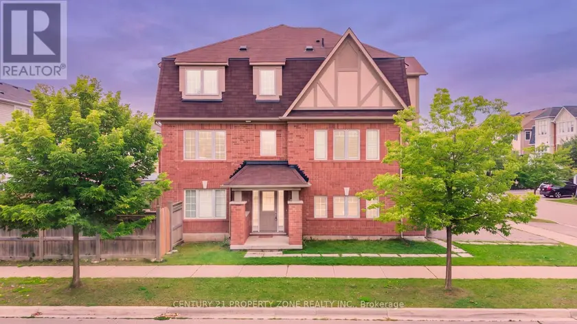 Townhouse at 27 MIDHOPE WAY, Brampton