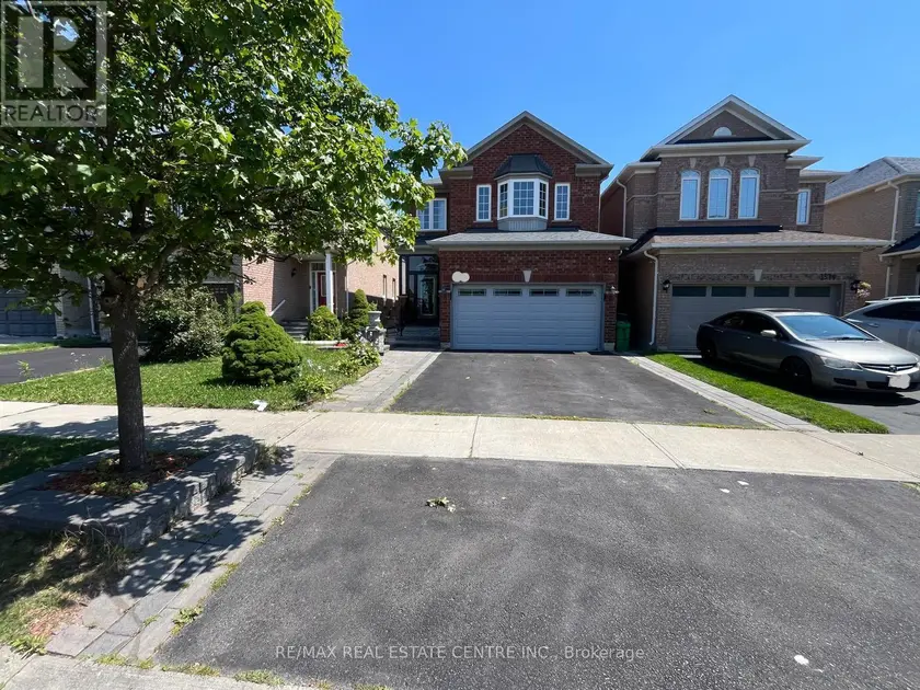 Detached at 3570 FOUNTAIN PARK AVENUE, Mississauga