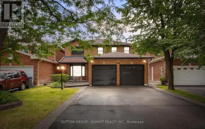 Detached at 7136 BAYWOOD COURT, Mississauga